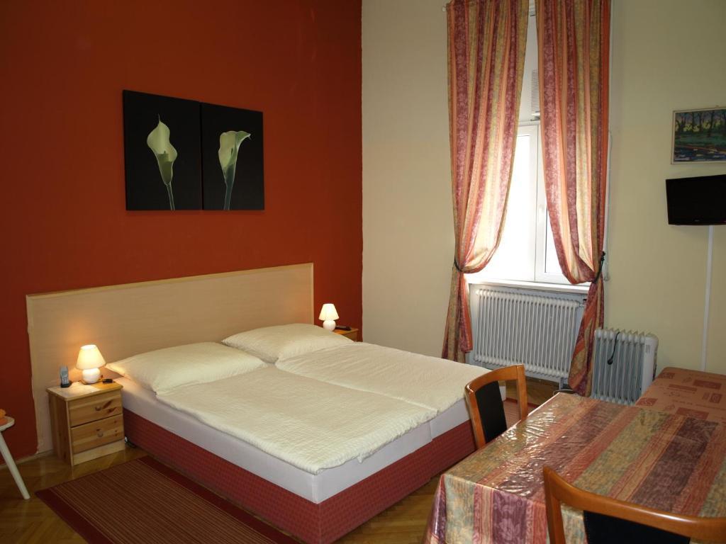Bed and breakfast Gross Viena